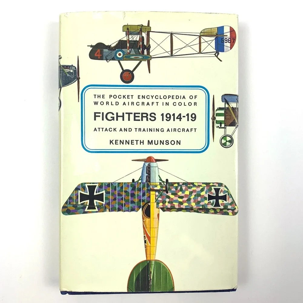 VTG Pocket Encyclopedia‎ Of World Aircraft in Color Attack and Training Air Pair